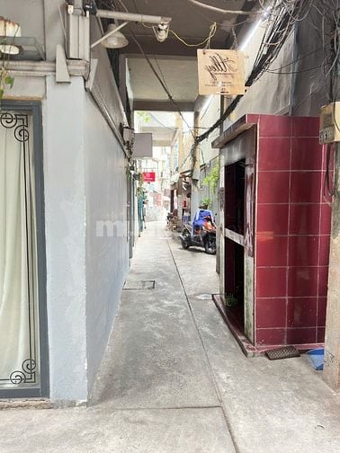 Cho thuê mặt bằng nhà 63/1 Pasteur, P.Sài Gòn, ngay trung tâm