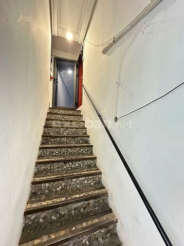 Cho thuê mặt bằng nhà 63/1 Pasteur, P.Sài Gòn, ngay trung tâm