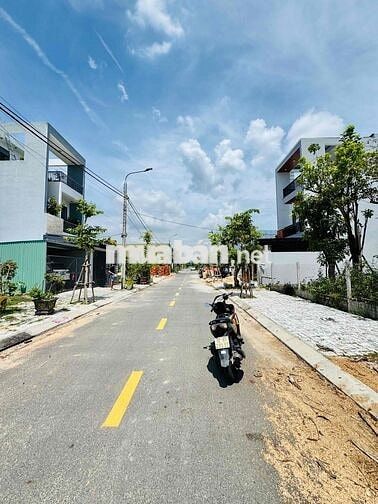 Bán đất đường Nguyễn Thành Thọ- Hoà Quý 3tỷ950 vị trí đẹp