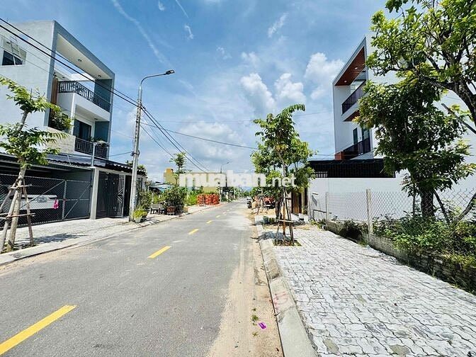 Bán đất đường Nguyễn Thành Thọ- Hoà Quý 3tỷ950 vị trí đẹp