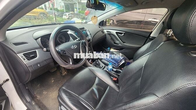 Hyundai Elantra 2014 1.6 AT - 180000 km