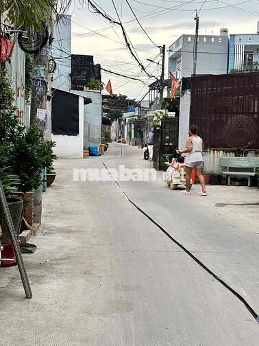BÁN NHÀ HXH ẤP TAM ĐÔNG 2,THỚI TAM THÔN HÓC MÔN -5x22M-4,35 TỶ