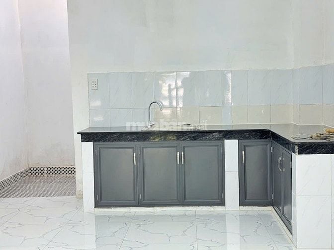 Cho thuê nhà mặt tiền đường số 2(khu Bình Phú), P.10, Q.6 giá 20tr 