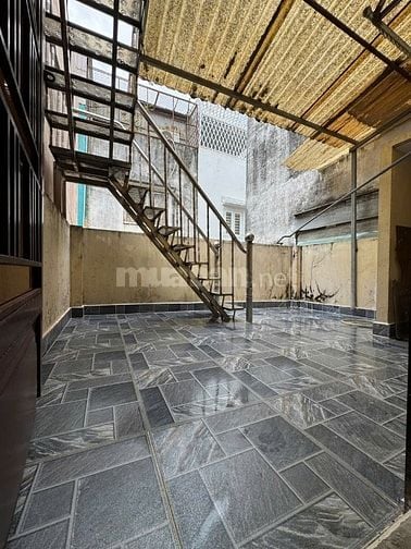 Cho thuê nhà mặt tiền đường số 2(khu Bình Phú), P.10, Q.6 giá 20tr 