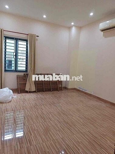 CẦN CHO THUÊ NHÀ 3 TẦNG 3 MÊ ĐƯỜNG HOÁ SƠN 2 MỚI CỨNG