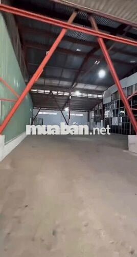 Kho ở Nguyễn Văn Quỳ diện tích 360m2 cần cho thuê gấp đường cont