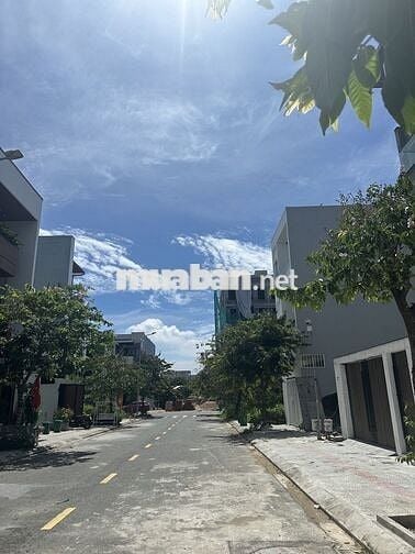 Rẻ nhất dự án khu E kim long hiện tại