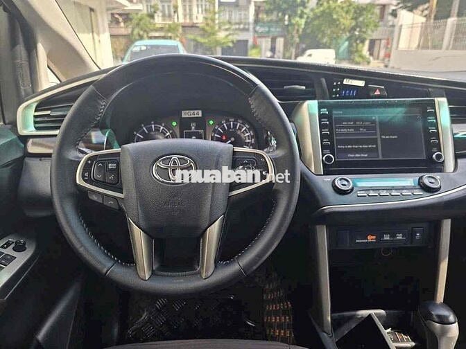 INNOVA 2.0G 2022 AT  LƯỚT 5 VẠN ,HỖ TRỢ VAY 70%
