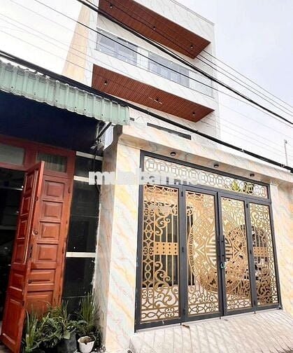 Nhà 3 Tầng Trung Tâm Y Tế Dĩ An Đường Nhựa Xe Tải DT 68m 5,5 ×12,5 3PN