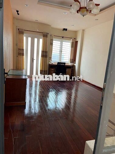 Nhà 3 lầu 4 x 20 siêu đẹp, khu siêu VIP ngay sân bay Giá hợp lý 25Tr