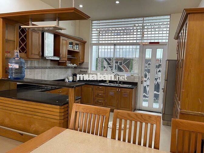 Nhà 3 lầu 4 x 20 siêu đẹp, khu siêu VIP ngay sân bay Giá hợp lý 25Tr