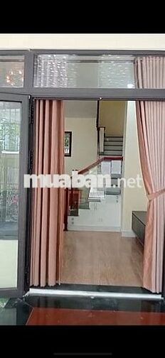 Thuê Nguyên Căn Khu VSIP, 4 phòng ngủ, 5 toilet, nội thất, chỉ 10tr