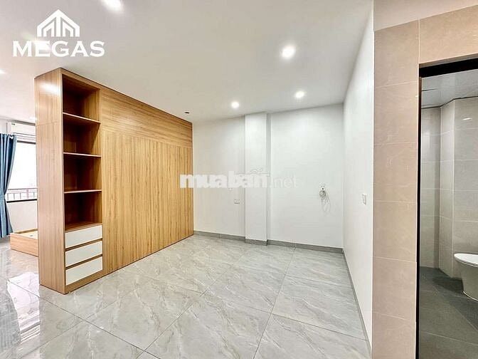 CHO THUÊ STUDIO SIÊU RỘNG BAN CÔNG LỚN NGAY CHÂN CẦU VƯỢT MỄ TRÌ