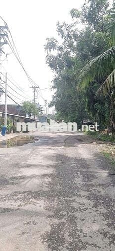 Bán dãy phòng trọ 30pn. Ngay kcn lê minh xuân