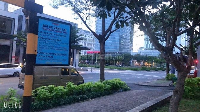 Cho thuê shophouse StarHill Phú Mỹ Hưng giá 40 triệu ( 180m 2 tầng)