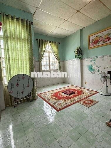 Bán nhà 3 tầng 4×23 mặt tiền chợ khu phố 3 tên lửa