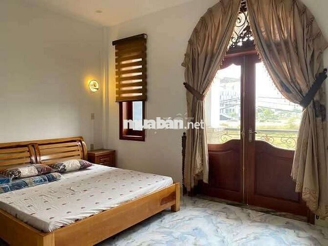 BÁN NHÀ ĐẸP ĐƯỜNG DƯƠNG LOAN - ĐỐI DIỆN SÂN VẬN ĐỘNG HOÀ XUÂN
