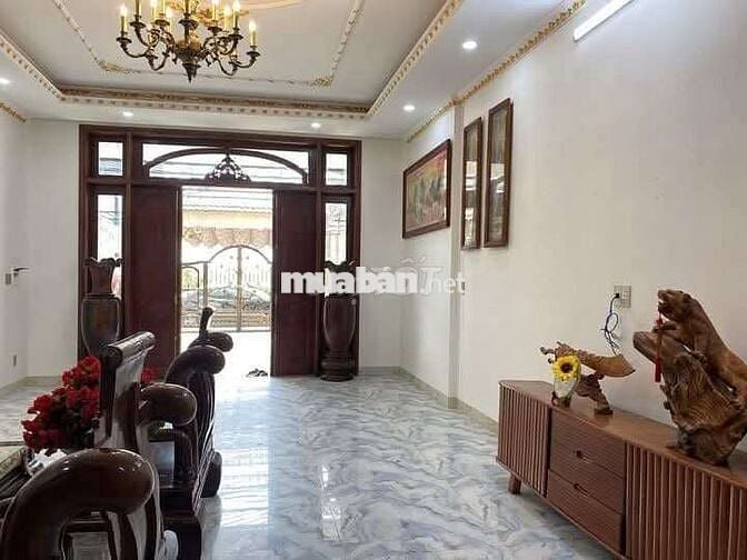BÁN NHÀ ĐẸP ĐƯỜNG DƯƠNG LOAN - ĐỐI DIỆN SÂN VẬN ĐỘNG HOÀ XUÂN