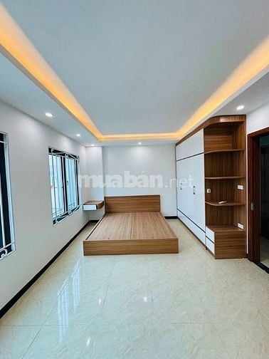 HIẾM, MẬU LƯƠNG THANG MÁY 40m - 5T, MT 5.5m - NỘI THẤT ĐẸP VIEW HỒ