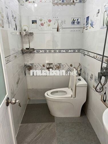 Chỉ 5tr/tháng - Cho thuê nhà 50m2 HXH Phạm Thế Hiển có máy lạnh
