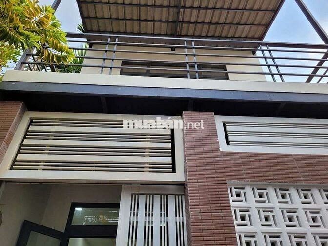 🧣Cần Bán Gấp nhà 1trệt 1lầu 2pn 2wc 1bếp DT 4x10 Sổ Hồng Hoan công