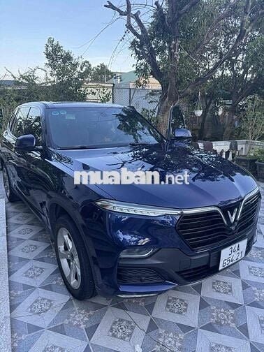 VinFast Lux SA2.0 2019 2.0 AT - 69000 km