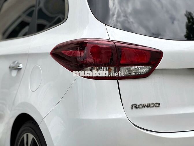Kia Rondo GAT 2022  - 28000KM, Màu trắng cực đẹp