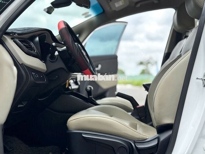 Kia Rondo GAT 2022  - 28000KM, Màu trắng cực đẹp