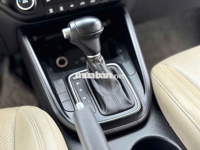Kia Rondo GAT 2022  - 28000KM, Màu trắng cực đẹp