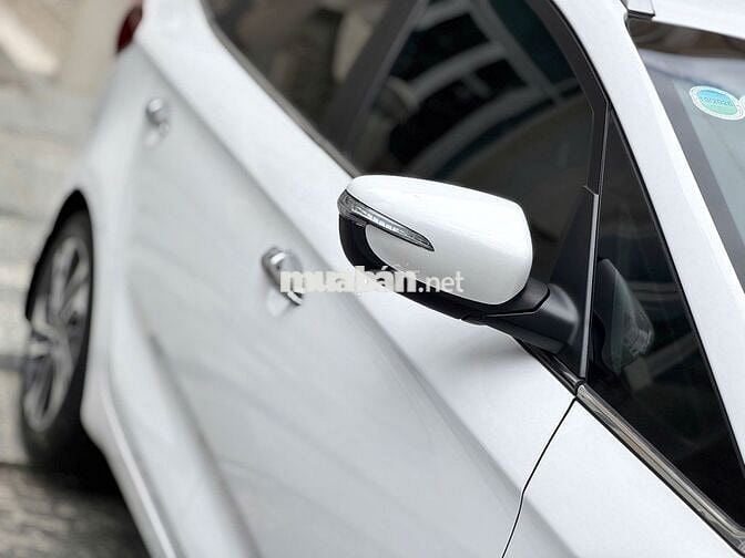 Kia Rondo GAT 2022  - 28000KM, Màu trắng cực đẹp