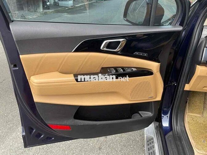 Kia Carnival 2021 2.2D Signature - 49500 km