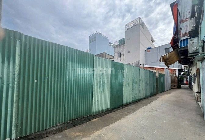 ** Đất [ 4x16m ] vuông vức . Giá 5,8 Tỷ ** 