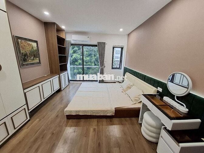 NHÀ ĐẸP 5 TẦNG FULL NỘI THẤT Ở BÁT KHỐI, LONG BIÊN ĐỐI DIỆN AEON