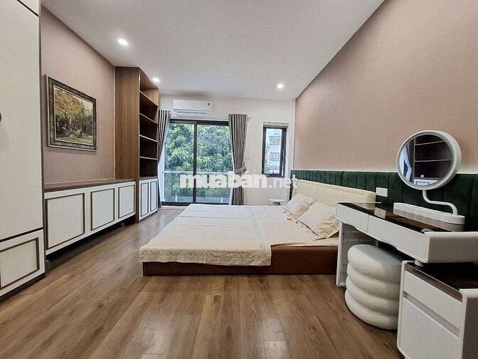 NHÀ ĐẸP 5 TẦNG FULL NỘI THẤT Ở BÁT KHỐI, LONG BIÊN ĐỐI DIỆN AEON