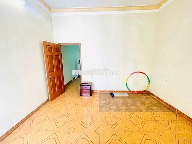 Nhà Gần Sân Bay, BV Tâm Anh, Xe Hơi Đỗ Cửa