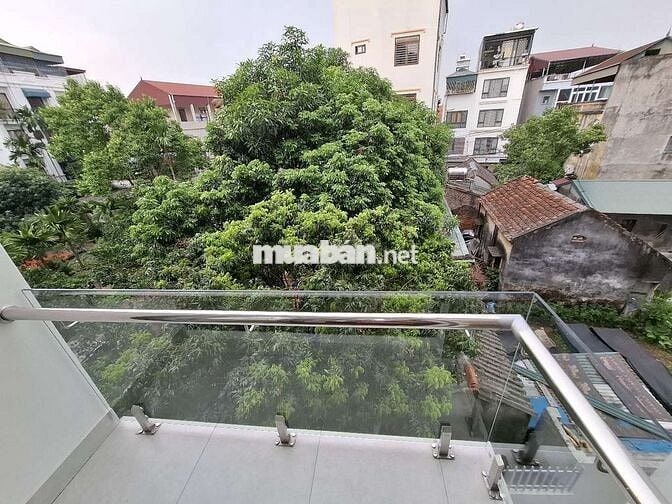 NHÀ ĐẸP 5 TẦNG FULL NỘI THẤT Ở BÁT KHỐI, LONG BIÊN ĐỐI DIỆN AEON