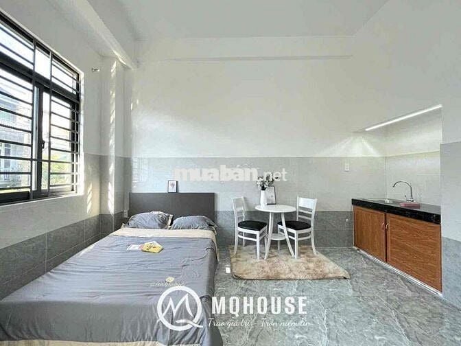 CĂN HỘ BAN CÔNG THANG MÁY - FULL NỘI THẤT NGAY CỘNG HOÀ - NHẤT CHI MAI