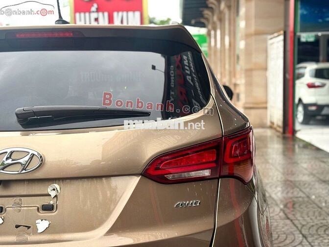 Hyundai SantaFe 2.4L 4WD 2017 - 585 Triệu