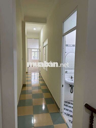 MẶT TIỀN ĐƯỜNG LỚN 30 THÁNG 4 TRUNG TÂM
