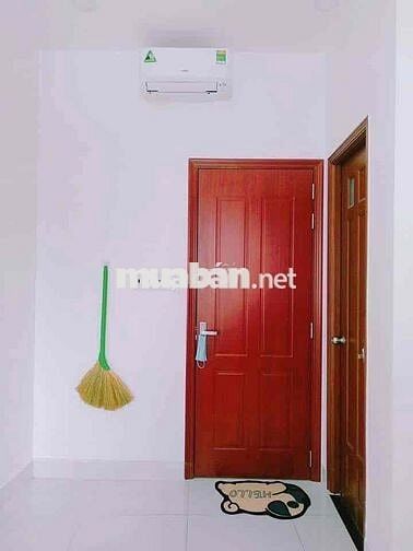 Phòng trọ full nội thất, cửa sổ, sân thượng gần bờ kè, CMT8, ga SG