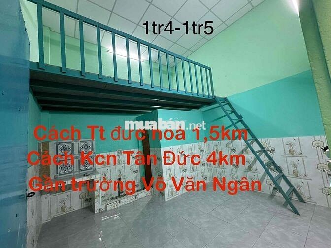 Phòng trọ cách tt đức hoà 1,5km