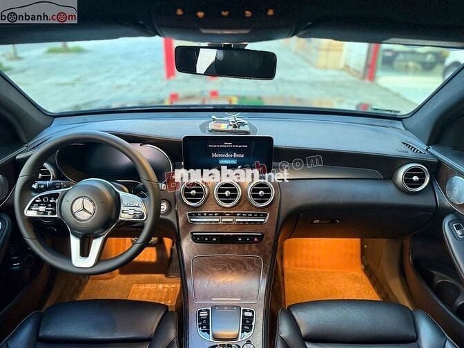 Mercedes Benz GLC 200 4Matic 2020 - 1 Tỷ 250 Triệu