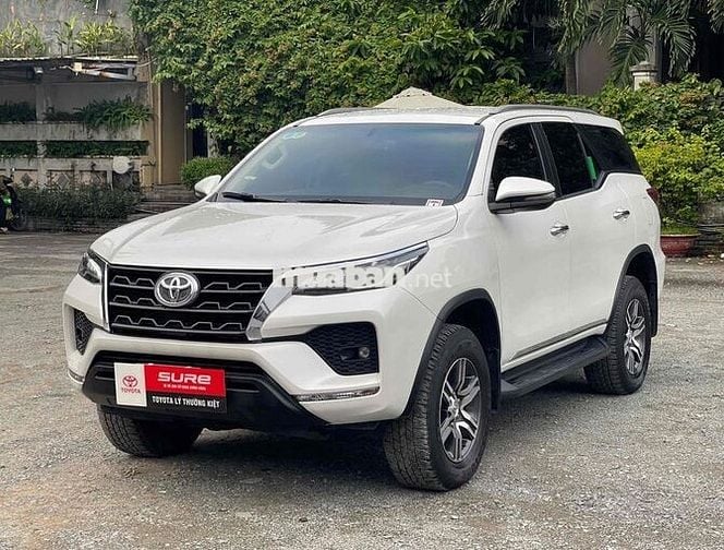 Toyota Fortuner 2.4AT 2022 giá thương lượng