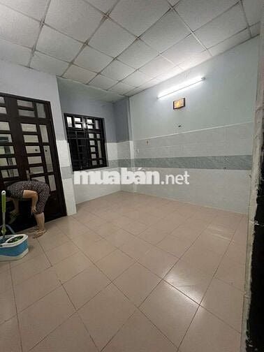 cho thuê nhà ngay hương lộ 3 dt 4x15m 1trêt 1 lầu 2pn 2wc giá 7tr