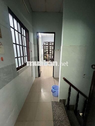 cho thuê nhà ngay hương lộ 3 dt 4x15m 1trêt 1 lầu 2pn 2wc giá 7tr