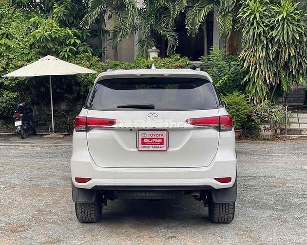 Toyota Fortuner 2.4AT 2022 giá thương lượng