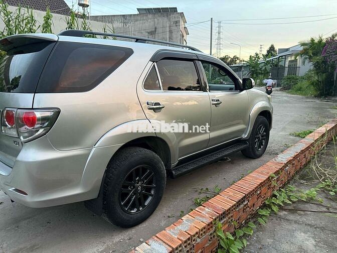 Toyota Fortuner 2013 - 123456