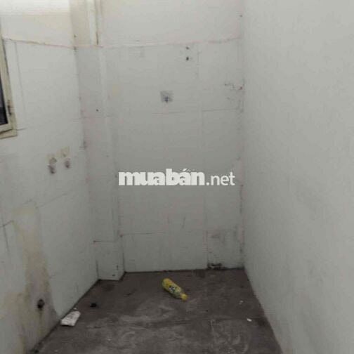Nhà cho thuê 4tr5  DT: 3,5x 17 cấp bốn 1pn hẻm thông ra chợ liên ấp 12