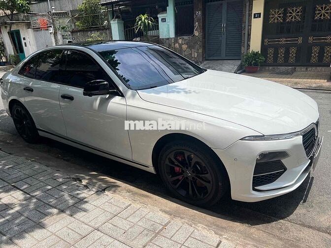 VinFast Lux A2.0 2020 Plus 2.0 AT - 100000 km