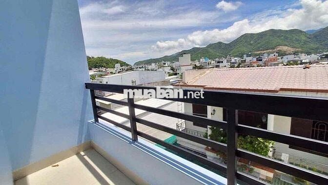 *Bán nhà 3 tầng căn góc gần biển đường Phước Tường- Phước Long-